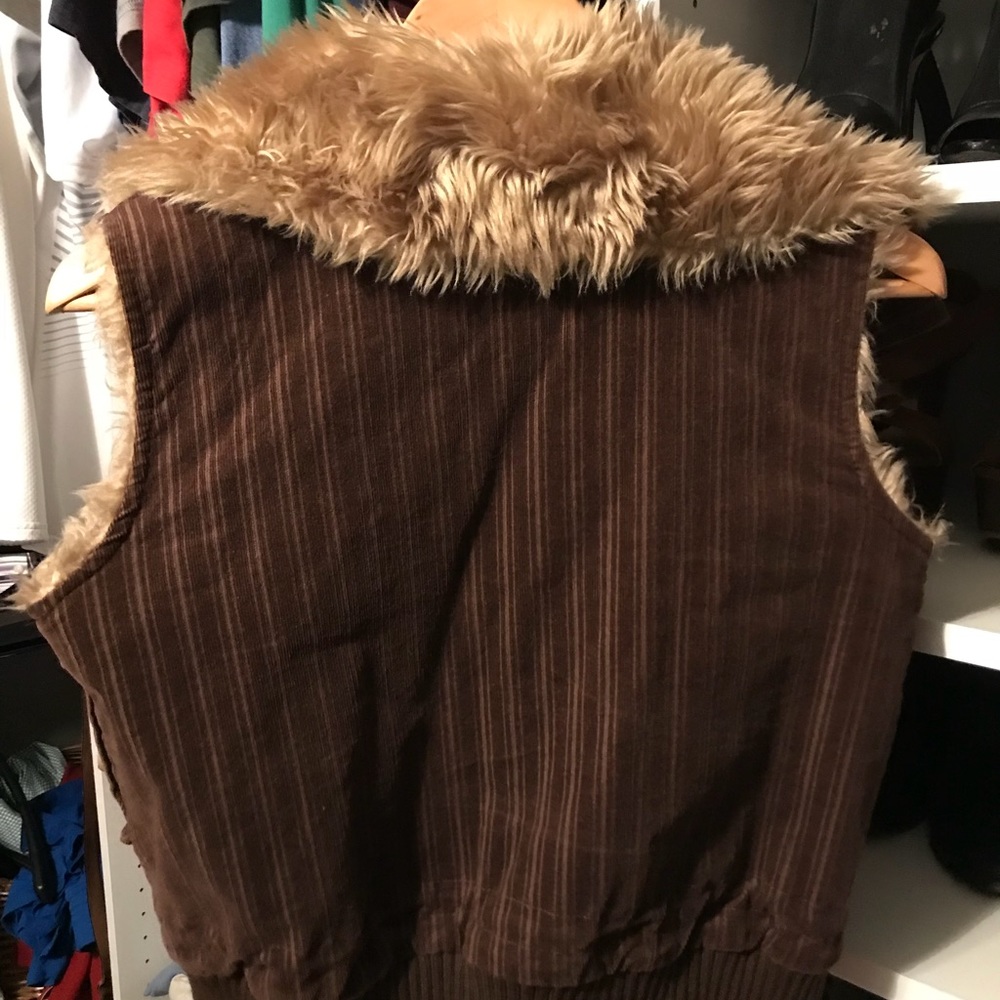 Vest - Picture 2 of 2